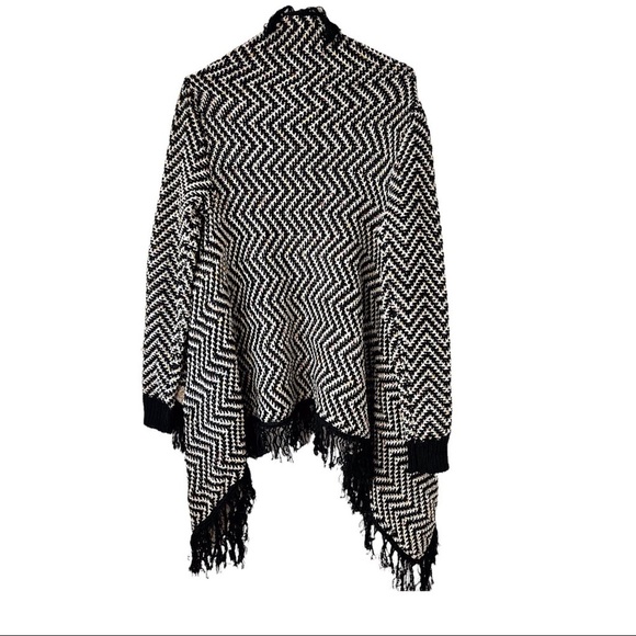 Janice Apparel Waterfall Open Front Fringe Knit Cardigan Sweater NWT - Picture 4 of 16